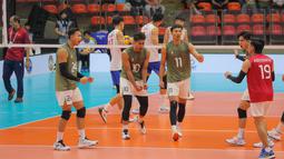Sempat tertinggal dua gin lebih dulu, Timnas Bola Voli Putra Indonesia menunjukkan mental juara dengan bangkit dan membalikkan keadaan. (Bola.com/Bagaskara Lazuardi)