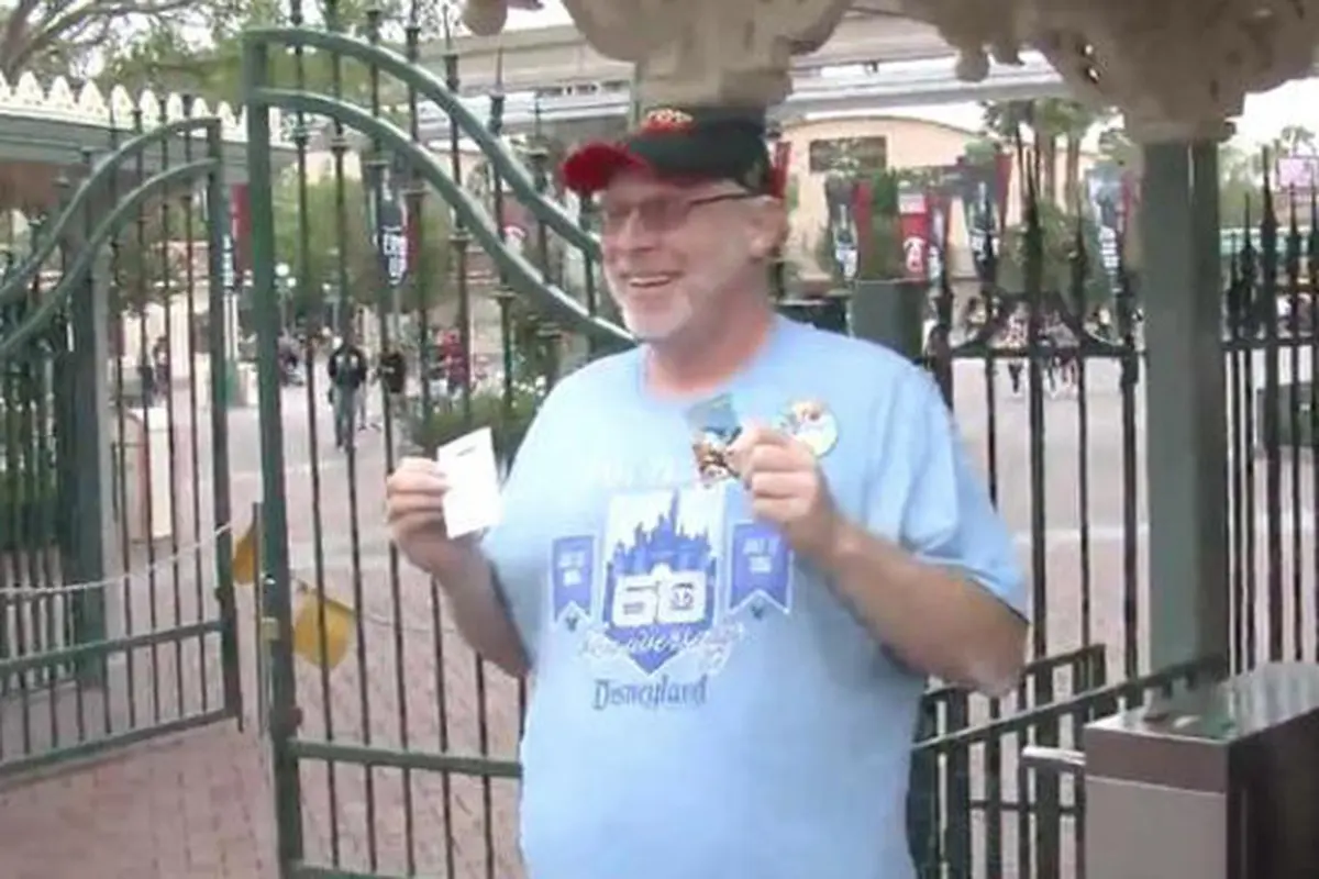 Kisah Jeff Reitz, Pria yang Kunjungi Disneyland 2000 Kali