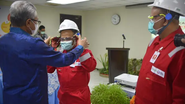 PT Pertamina Hulu Energi North Sumatra B-Block (PHE NSB), resmi menyerahkan pengelolaan 100 persen Wilayah Kerja (WK) B kepada PT Pema Global Energi (PGE).
