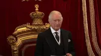 Raja Charles III dinobatkan sebagai raja baru Inggris (Tangkapan layar YouTube The Guardians)