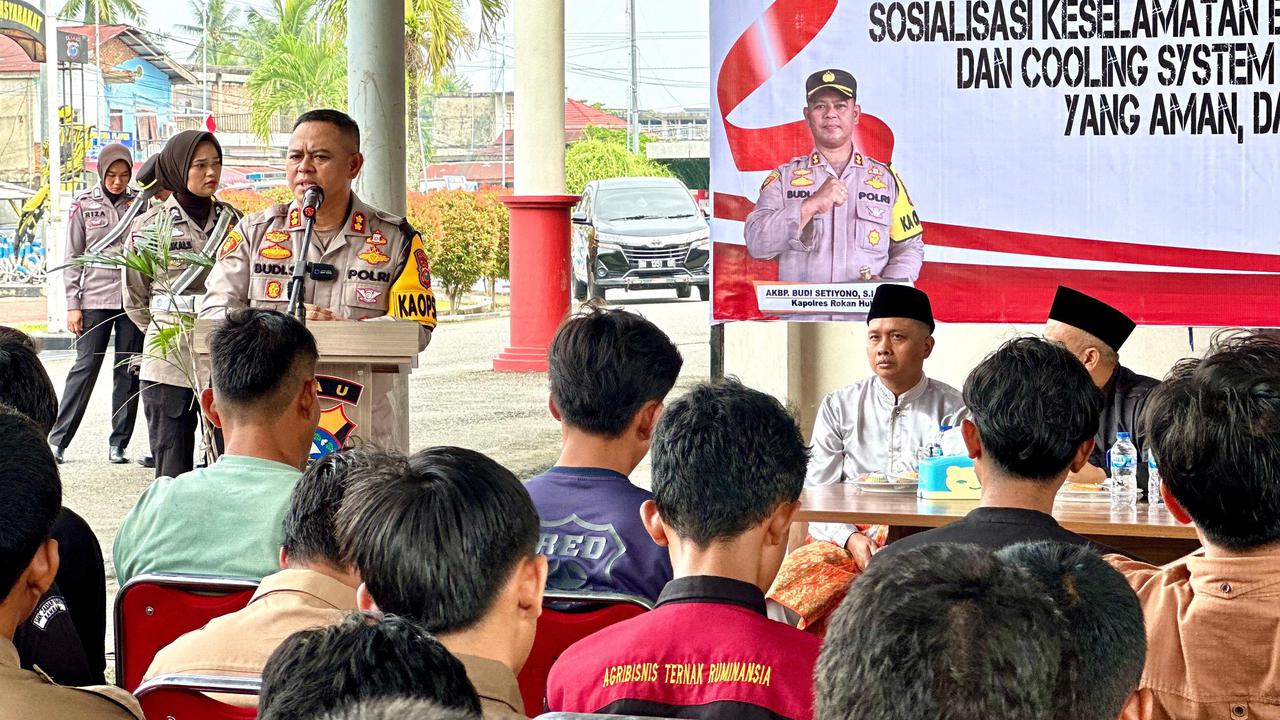 Sasar Pemilih Pemula, Kapolres Rohul Sosialisasikan Pilkada Damai dan Safety Riding
