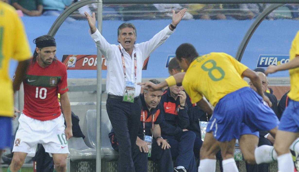 Carlos Queiroz. Pelatih asli Portugal berusia 69 tahun yang kini menjabat sebagai pelatih Timnas Iran sejak 7 September 2022 ini tercatat pernah membesut Timnas Portugal selama dua periode. Periode pertama dilakoninya selama dua tahun pada 1991 hingga 1993. Sementara pada periode keduanya membesut Timnas Portugal juga berlangsung selama dua tahun sejak 11 Juli 2008 hingga 9 September 2010. Pada periode kedua, ia total tampil dalam 27 laga dengan catatan 15 kali menang, 9 kali imbang dan 3 kali kalah. Tampil pada Piala Dunia 2010, Portugal tersingkir di babak 16 besar setelah kalah 0-1 dari Spanyol. (AFP/Liu Jin)