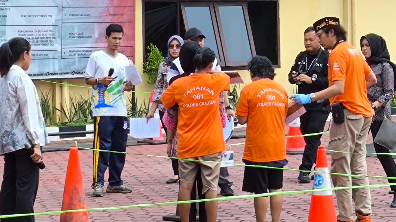 Rekontruksi Balita Tewas Wajah Dilakban: Pelaku Sempat Berencana Buang Jasad Korban Uai Dimasukkan dalam Boks