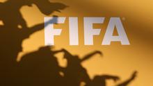 Logo FIFA terlihat di dalam stadion setelah pertandingan Final Piala Dunia Antarklub 2025 antara Chelsea dan Paris Saint-Germain di Stadion MetLife pada 13 Juli 2025 di East Rutherford, New Jersey. (Luke Hales/Getty Images via AFP)