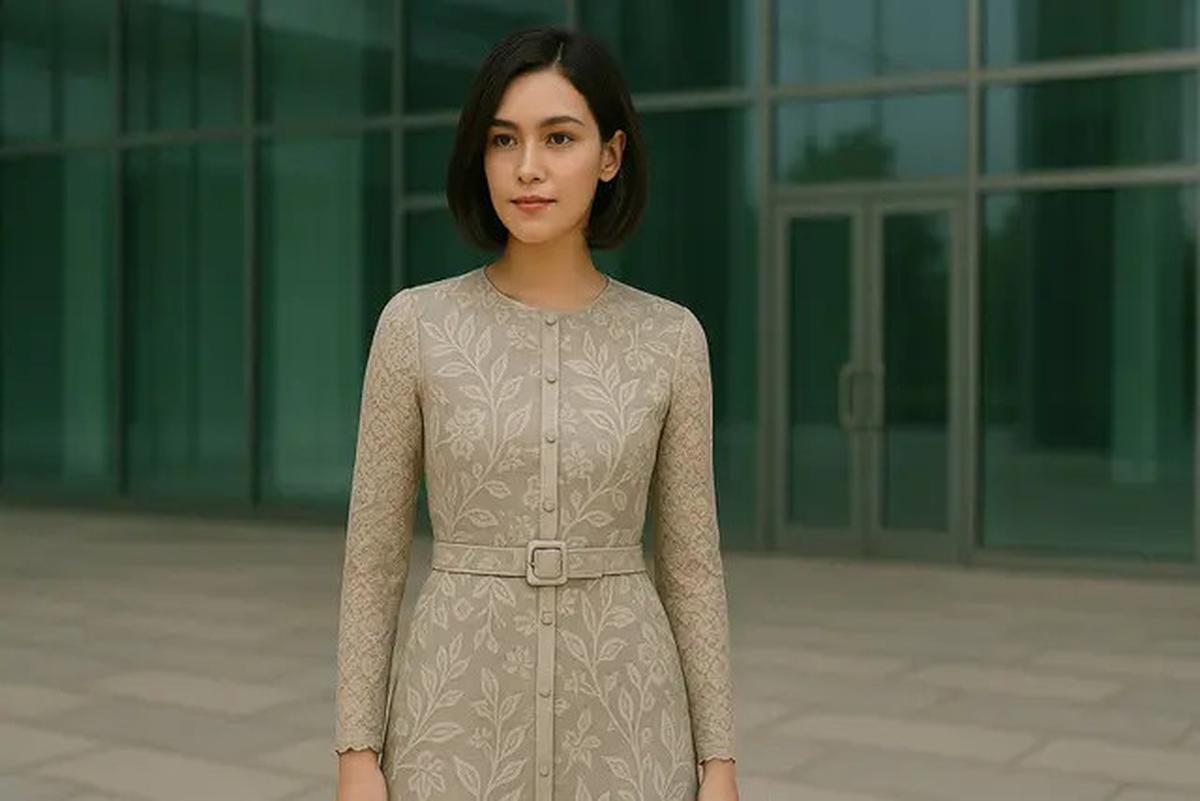 20 Model Dress Batik Kombinasi Brokat Lengan Panjang, Anggun untuk Acara Resmi dan Kondangan