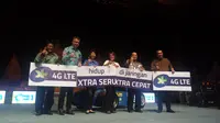 Presiden Direktur XL Axiata, Dian Siswarini (tengah) saat meresmikan layanan 4G di frekeunsi 1.800 MHz di Yogyakarta pada Rabu (11/5/2016) kemarin. (Liputan6.com/Corry Anestia)