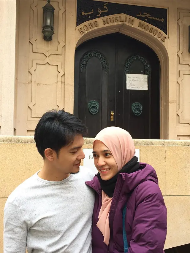 [Bintang] Dimas Seto dan Dhini Aminarti