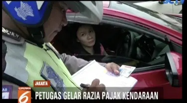 Dalam razia tersebut, sedikitnya 19 mobil terjaring tindakan wajib pajak.