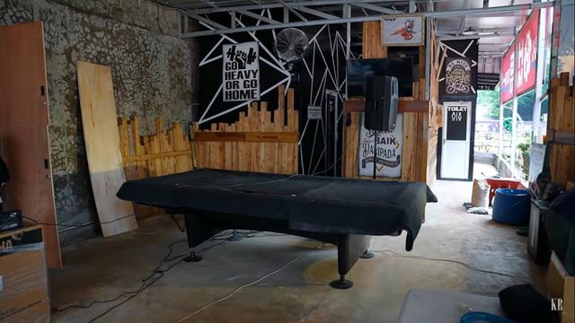 7 Potret Sirkuit Pribadi Roy Ricardo, Taruh Mobil Sebagai Rintangan