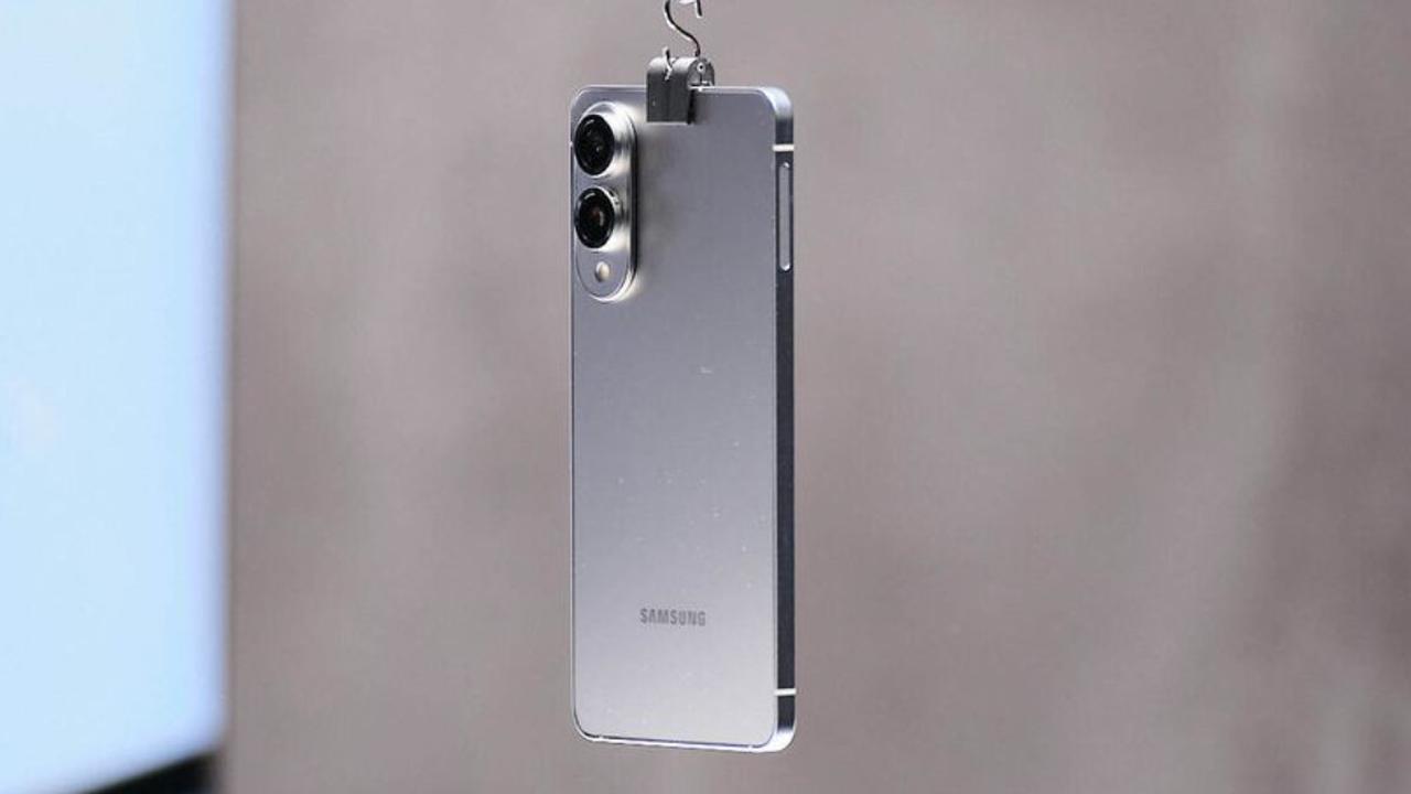 Penampakan Galaxy S25 Edge, HP Samsung Slim yang Bikin Penasaran