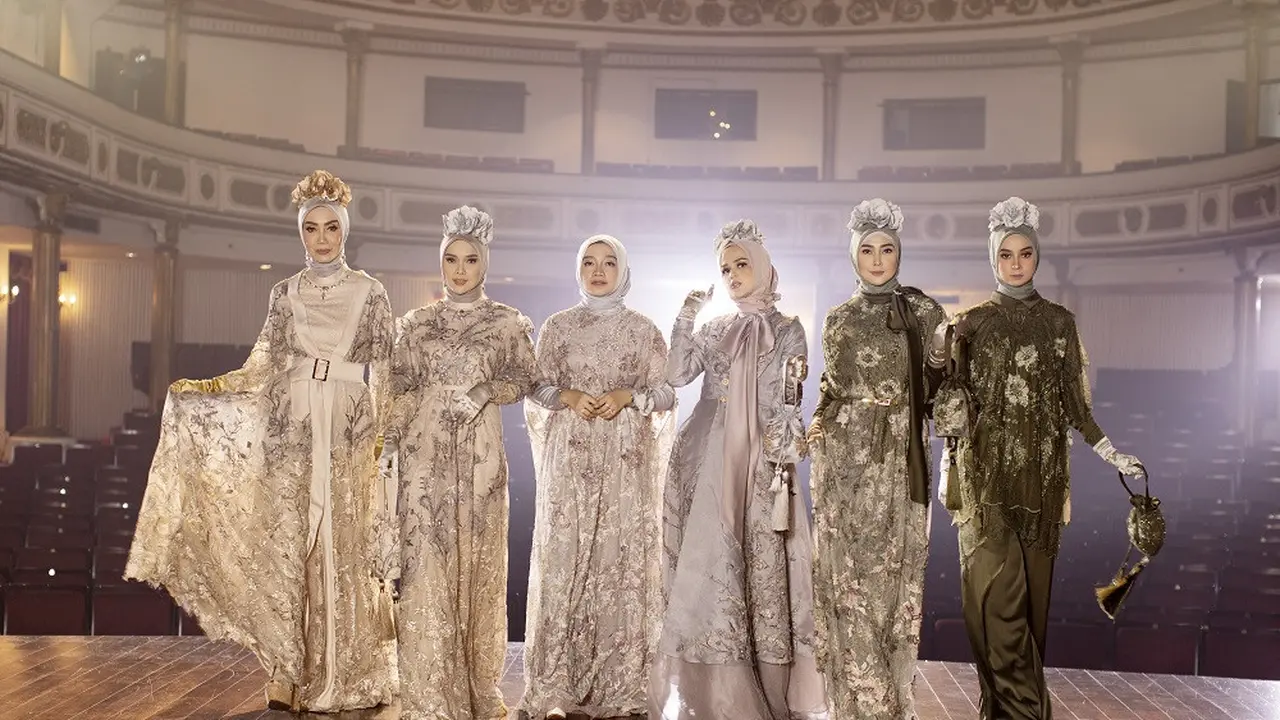 Ayu Dyah Andari kembali merilis koleksi terbaru di 2021 bertajuk Beatrix/dok. Ayu Dyah Andari