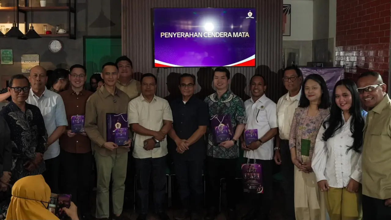 Keluarga Besar Program Pemantapan Nilai-Nilai Kebangsaan (PPNK) Lemhannas RI Angkatan ke-219 memperingati hari jadinya yang pertama dengan mengusung tema 'Kolaborasi Ekonomi dan Energi untuk Ketahanan Indonesia' di Kafe Malaka, Jakarta Timur, Sabtu (4/7/2