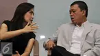 Komisi 9 DPR RI Rieke Dyah Pitaloka, bersama Kepala BNP2TKI, Nusron Wahid saat menjadi pembicara diskusi di Nusantara III, Kompleks Parlemen, Jakarta, Selasa (9/2). Diskusi tersebut membahas Perlindungan TKI di luar negeri. (Liputan6.com/Johan Tallo)