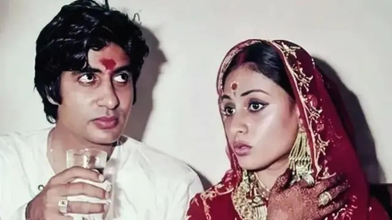 Amitabh Bachchan Rayakan Ultah Pernikahan ke-52, Pamer Foto-Foto Langka Bareng Istri