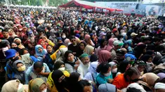 Hadiahnya tidak tanggung-tanggung, panitia telah menyiapkan umroh gratis untuk dua orang yang beruntung. (merdeka.com/Arie Basuki)