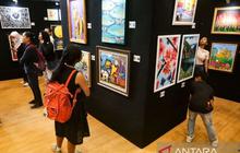 Dispar DIY Dorong Ekonomi Kreatif Seniman Neurodivergen Melalui Pameran "Jejak Warna" UGM