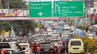 Kemacetan di Puncak, Bogor. (Liputan6.com/Achmad Sudarno)