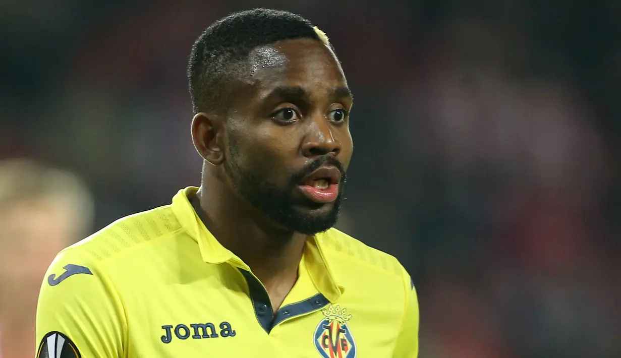 5. Cedric Bakambu (Villarreal) - 9 Gol (1 Penalti). (AFP/Milan Kammermayer)