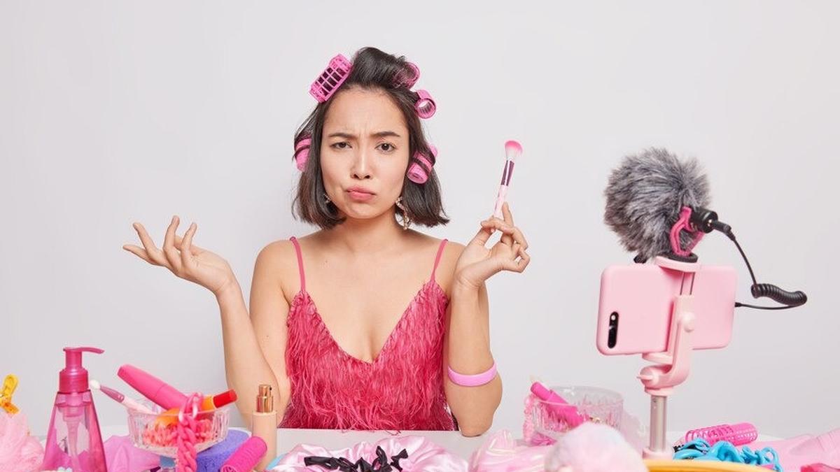 Sering Kena Flashback Makeup? Yuk, Hindari Kesalahan Ini!
