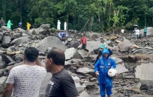 Banjir bandang menggerus perkampungan warga di Kelurahan Bahu, Lindongan III, Kecamatan Siau Timur, Kabupaten Kepulauan Siau-Tagulandang-Biaro (sitaro), Sulut. (Liputan6.com/ Dok Ist)