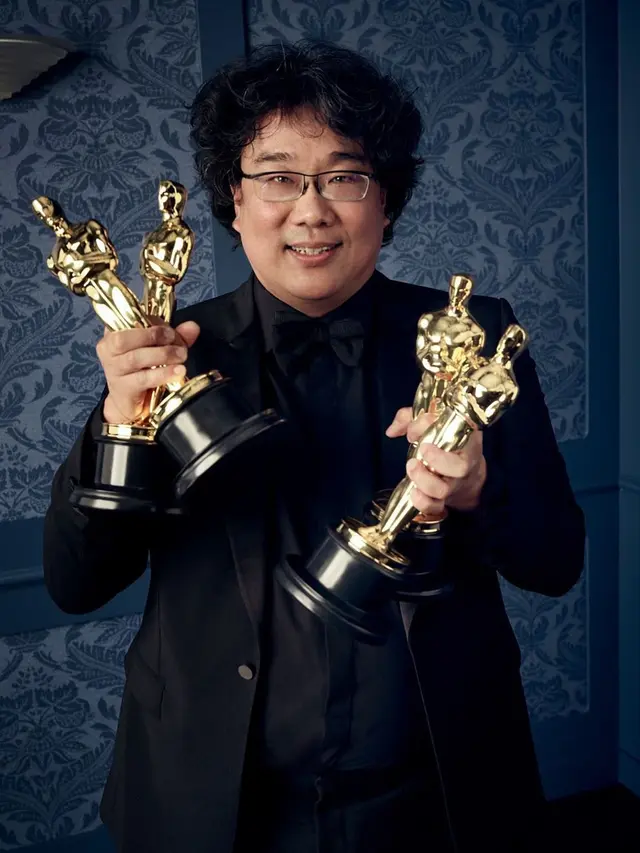 Bong Joon Ho dan 4 Piala Oscar. (Foto: Instagram @TheAcademy)