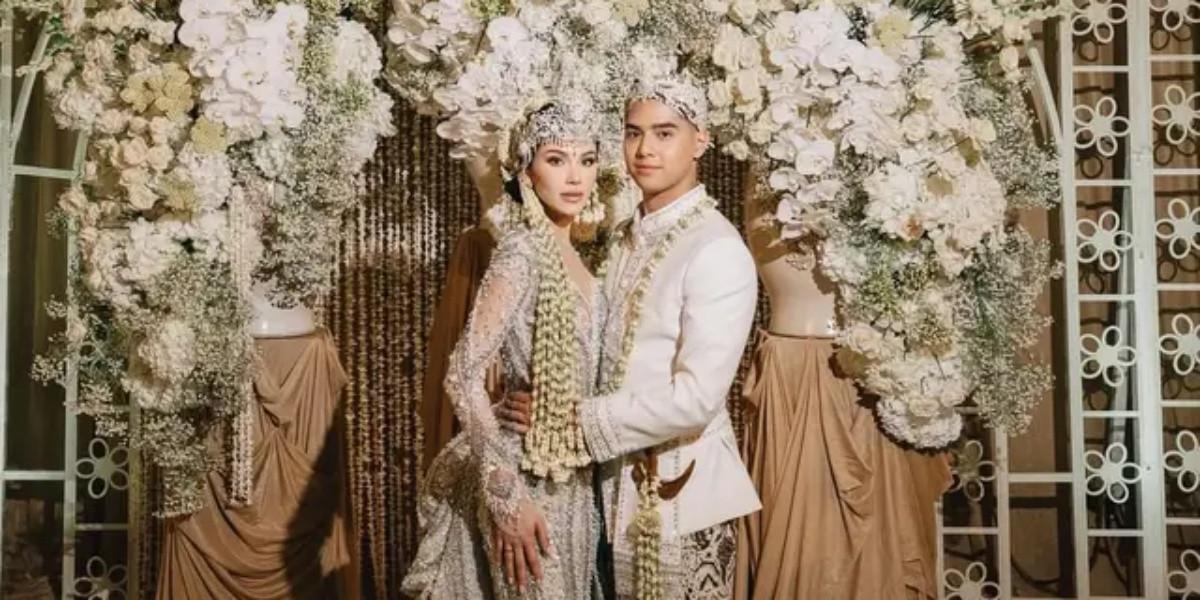 Potret Detail Dekorasi Akad Nikah Al Ghazali dan Alyssa Daguise
