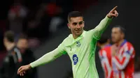 Barcelona sukses menyamakan skor di menit ke-78. Umpan silang Raphinha mampu dikonversi Ferran Torres menjadi gol tanpa bisa diantisipasi penjaga gawang Atletico de Madrid, Jan Oblak. (OSCAR DEL POZO/AFP)