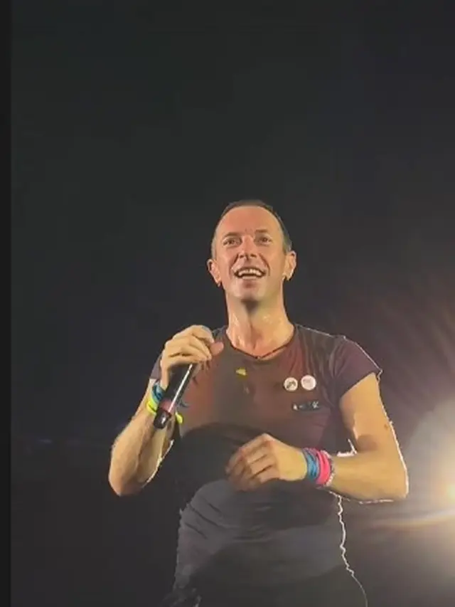 Potret Valencia Tanoe Nekat Nonton Konser Coldplay, Pamer Baby Bump