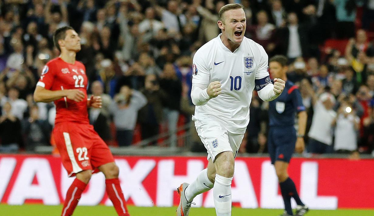 Gol perdana Wayne Rooney untuk timnas Inggris terjadi saat melawan Makedonia pada kualifikasi Piala Eropa 2004. (AP/Frank Augstein./File)