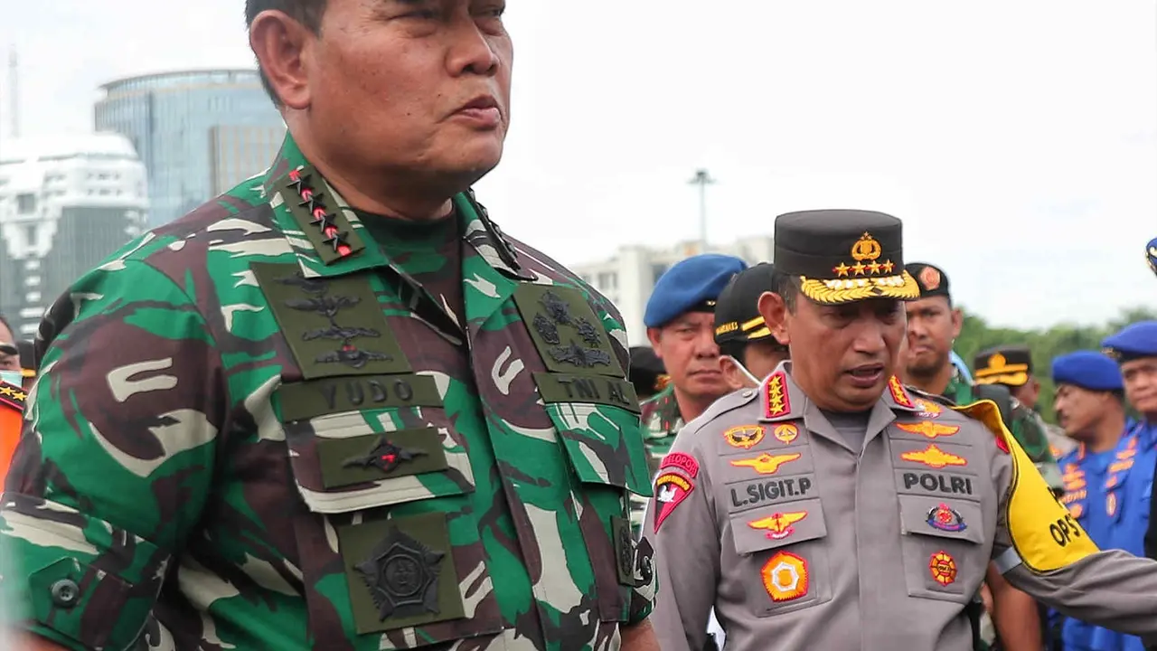Panglima TNI dan Kapolri Pimpin Apel Operasi Lilin 2022 di Monas