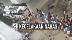 Sebuah bus terguling di sebuah jalan tol di India. Kejadian nahas ini menyebabkan 29 penumpang tewas dan puluhan lainnya terluka.