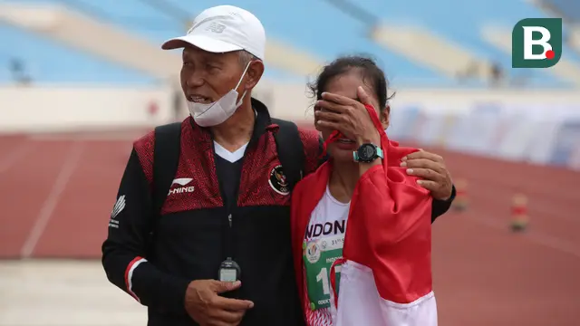 Foto: Momen Haru Odekta Elvina Naibaho Persembahkan Emas dari Nomor Marathon Putri SEA Games 2021