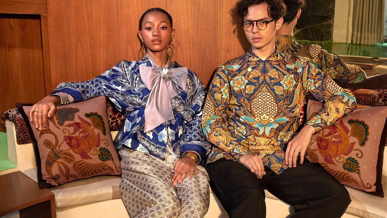 Iwan Tirta Raya Collection 2023 'Pranargya'