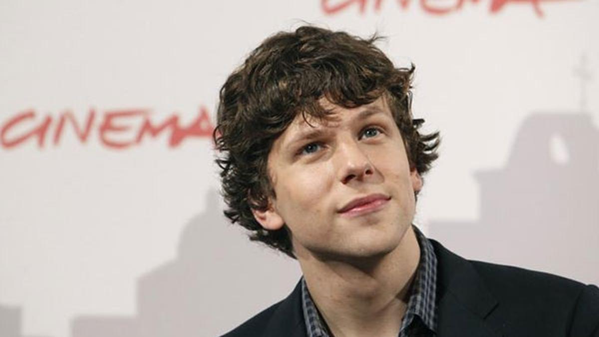 Niat Mulia Aktor Jesse Eisenberg, Siap Donorkan Ginjal pada Desember 2025