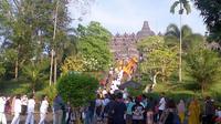 Banyak versi soal awal mula penamaan Borobudur, termasuk versi penamaan oleh Gubernur Jenderal Inggris Thomas Raffles. (Liputan6.com/Switzy Sabandar)