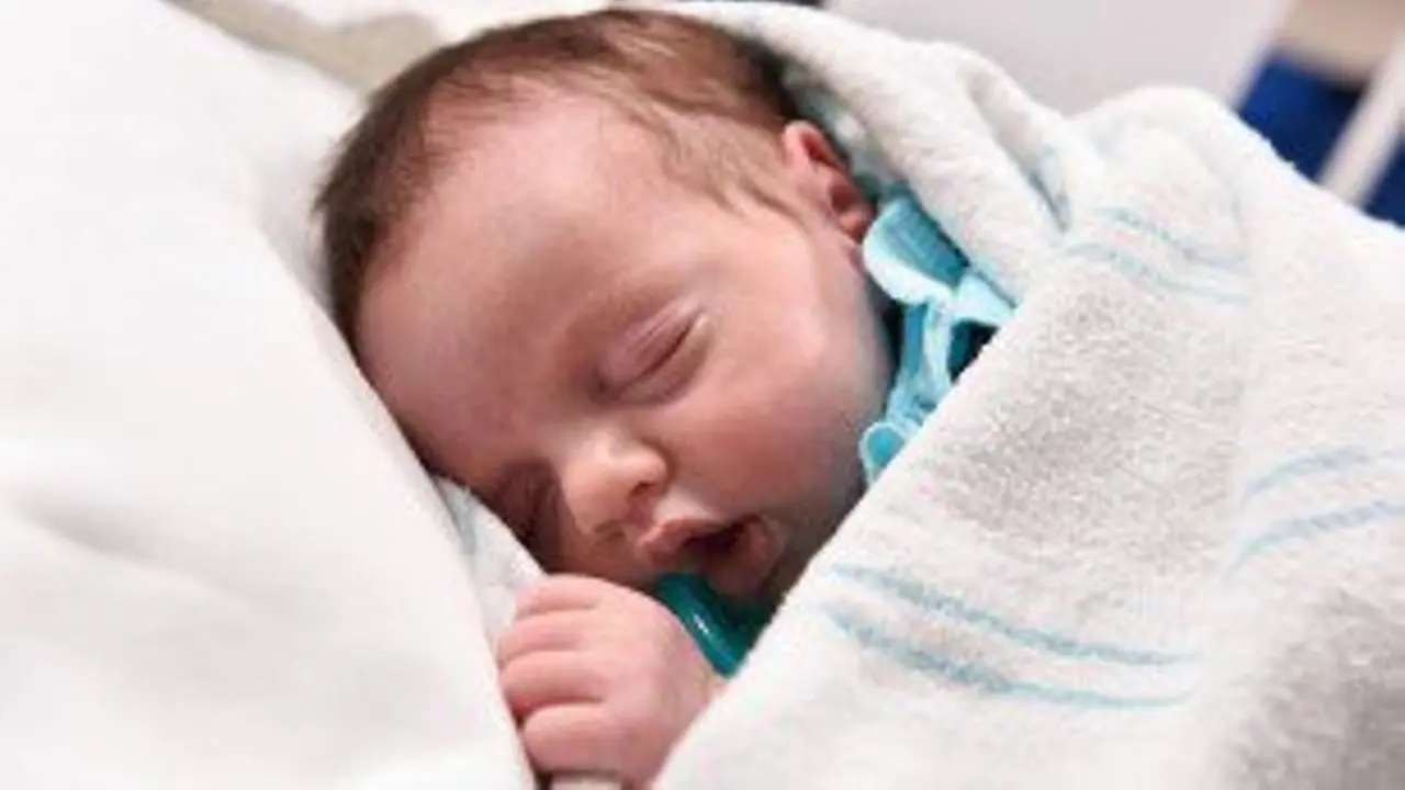 Demi Selamatkan dari Tumor Ganas, Bayi Ini 'Dilahirkan' Dua Kali