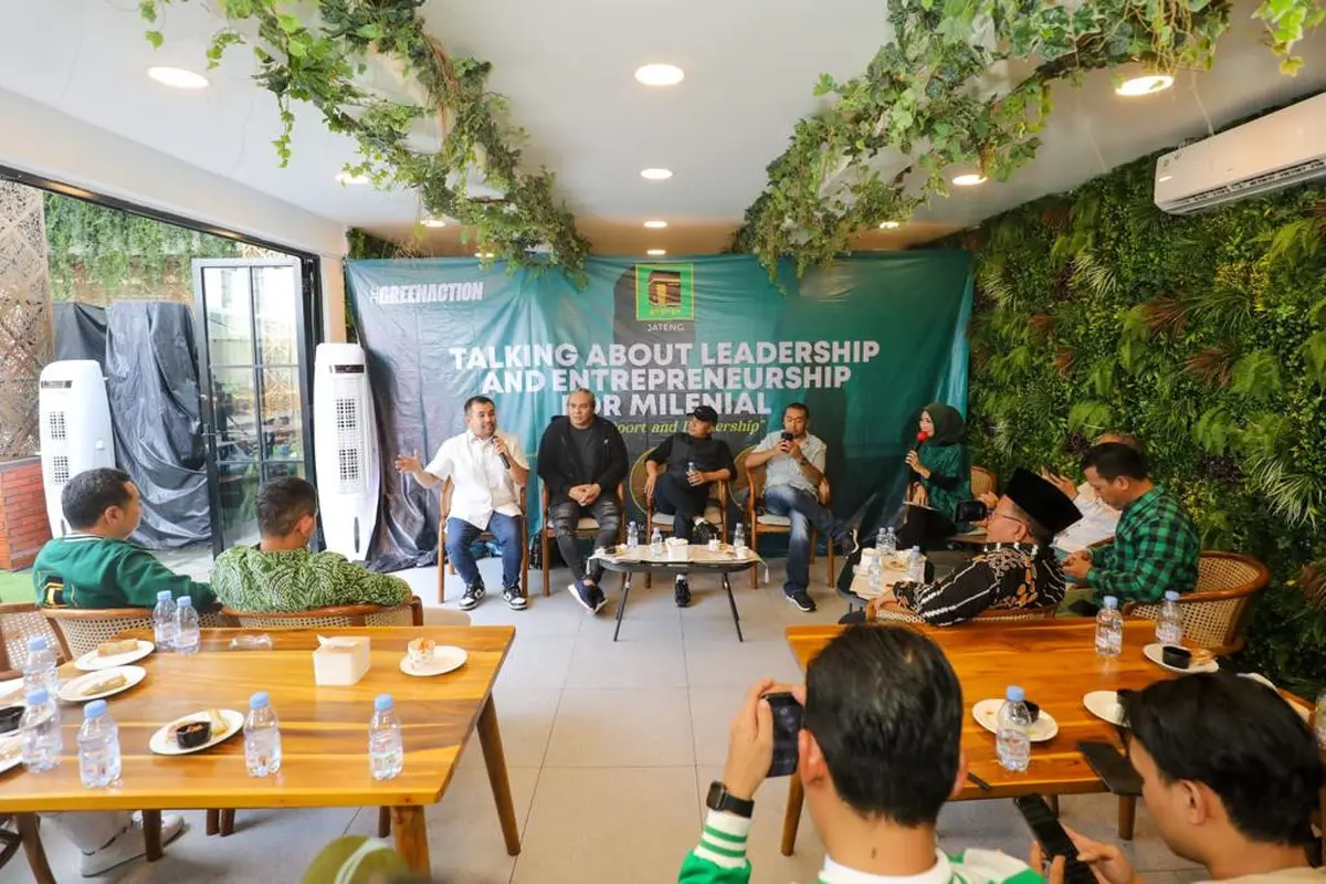 Partai Persatuan Pembangunan (PPP) menggelar program green action bertajuk “Talking about leadership and enterpreneurship for millenial”, di kawasan Kota Lama Semarang, Jawa Tengah, Sabtu (6/5/2023) (Istimewa)