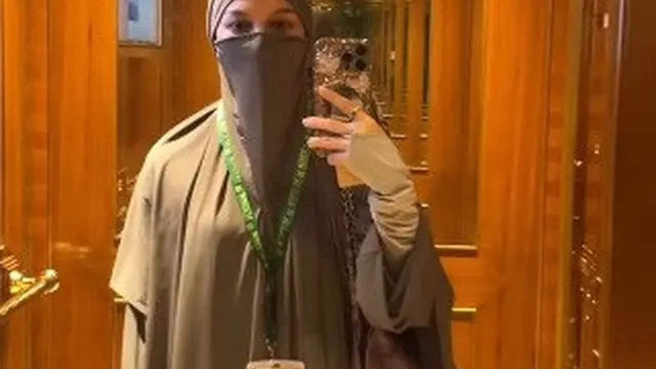 6 Gaya Artis Perempuan Indonesia Jalani Ibadah Haji 2025, Anggun dan Syar'i