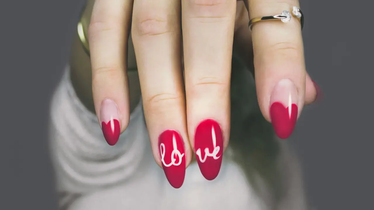 Dari Tidak Sempurna, Hingga Menjadi Kuku Super Cantik dengan Nail Art