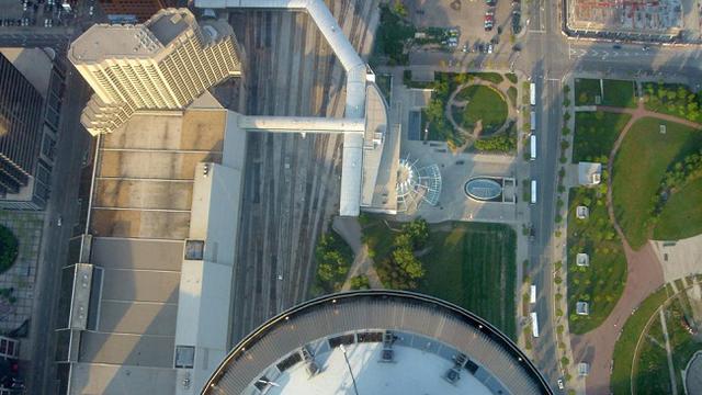 CN Tower Glass Floor, Kanada