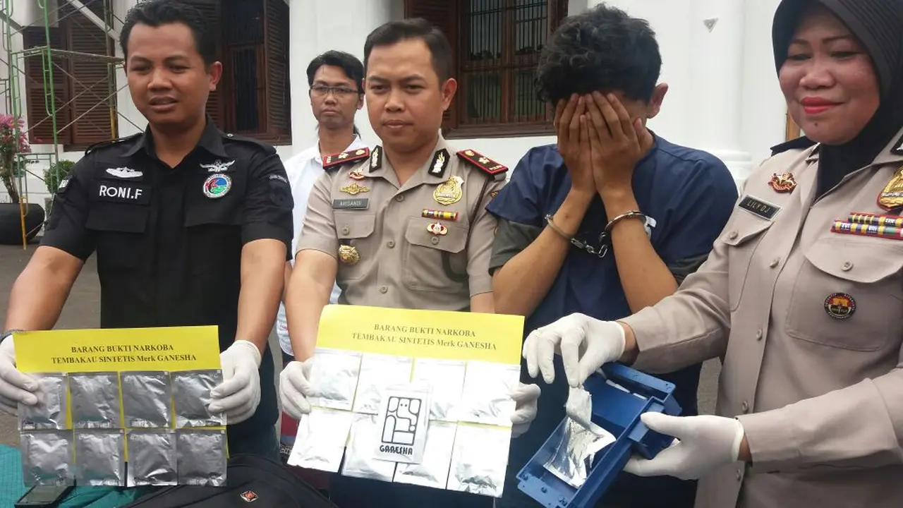 Narkoba Lebih Bahaya dari Tembakau Gorila Beredar di Surabaya 
