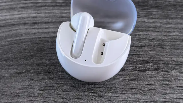 Earbuds Nirkabel (TWS)