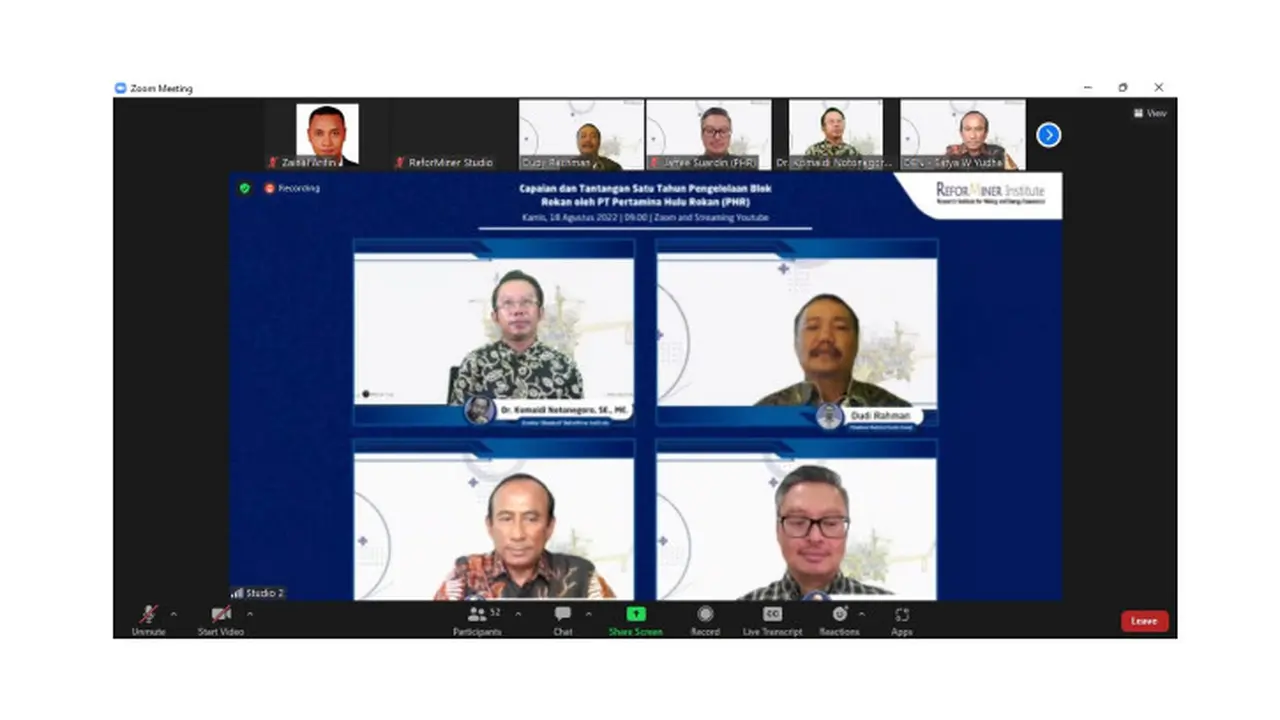 ebinar “Capaian dan Tantangan Pengelolaan Satu Tahun Blok Rokan oleh PHR” yang diselenggarakan ReforMiner Institute, Kamis (18/8).