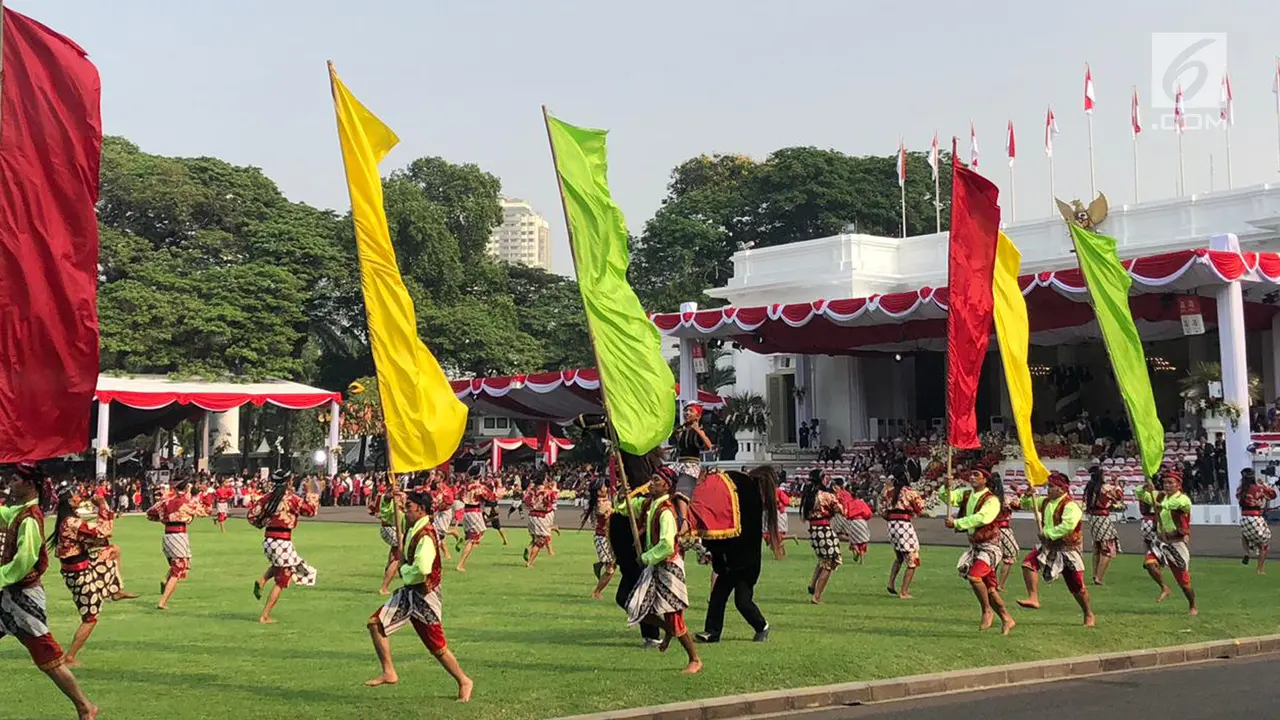 Tarian Kuda Lumping Meriahkan HUT ke-74 RI di Istana Merdeka