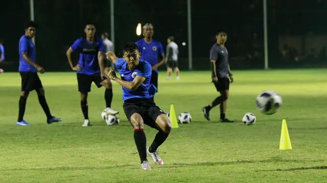 FOTO: Jelang Uji Coba, Kondisi Fisik Timnas Indonesia Diklaim Masih Payah