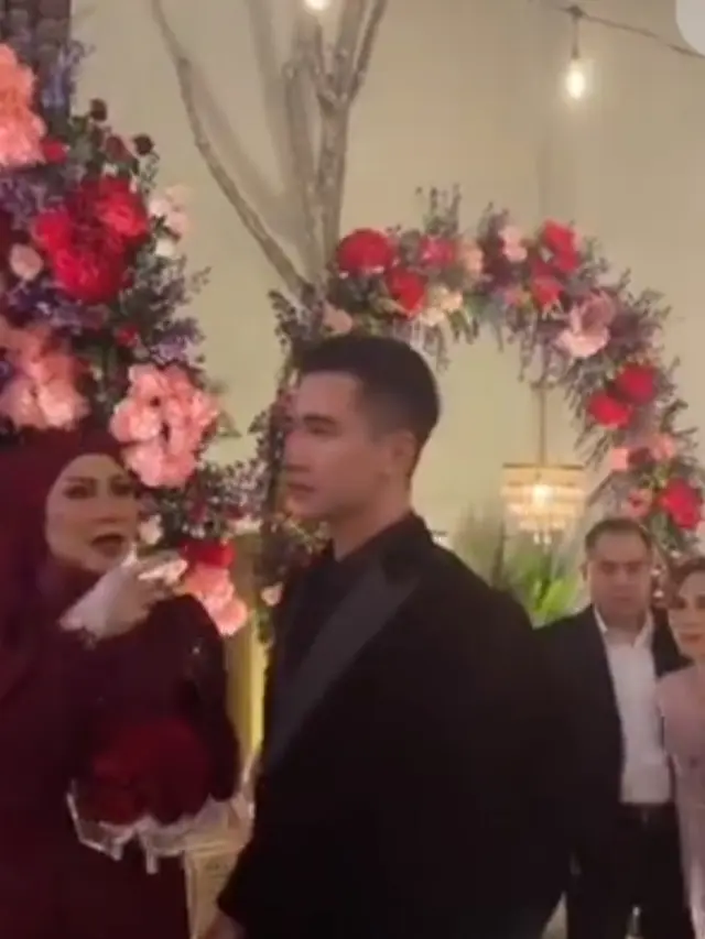 Syukuran Pernikahan Venna Melinda dan Ferry Irawan