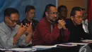 Ketua KPK Abraham Samad membeberkan kinerja KPK selama tahun 2014 saat konferensi pers di Gedung KPK, Jakarta, Senin (29/12/2014). (Liputan6.com/Miftahul Hayat)