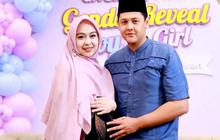 Tak Dihadiri Okie Setiana Dewi & Ria Ricis, Potret Tasyakuran & Gender Reveal Anak Kedua Shindy Putri