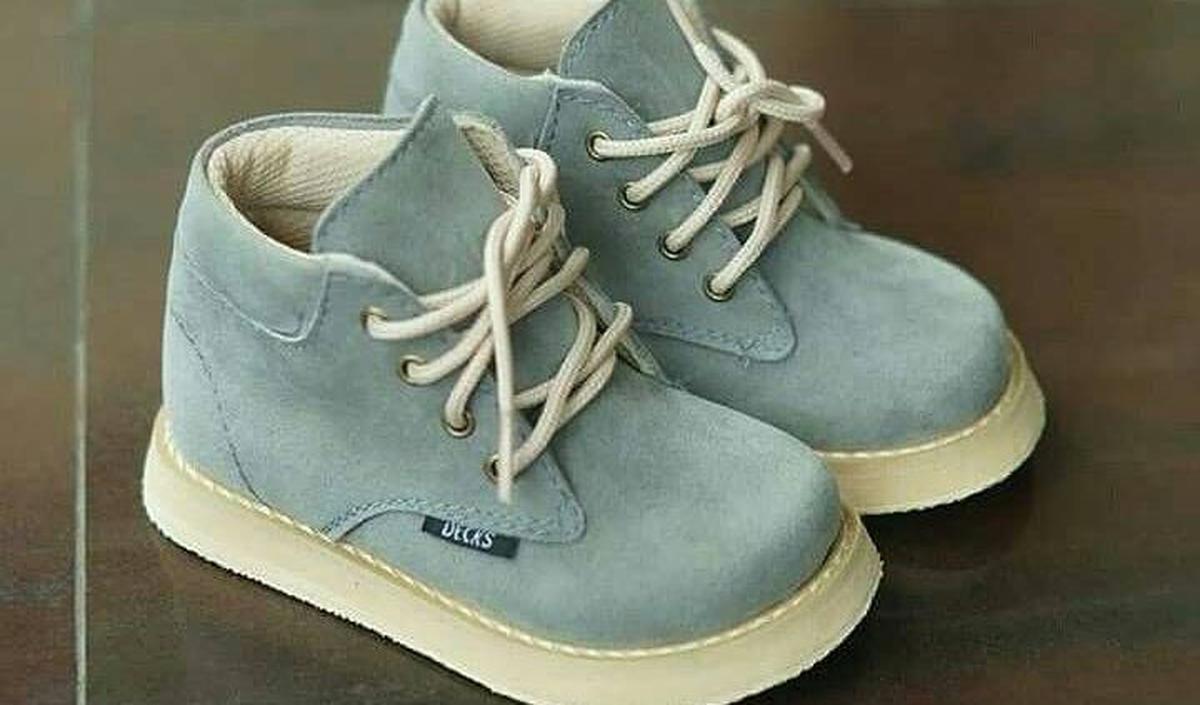 <b>Sepatu untuk Usia TK dan SD</b>