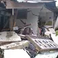 Rumah warga terdampak gempa bumi di daerah Kajai, Kecamatan Talamau Pasaman Barat. (Liputan6.com/ Novia Harlina)